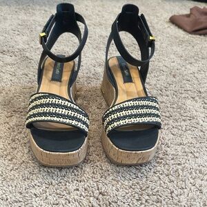 NWOT Franco Sarto Terry Platform Black Raffia